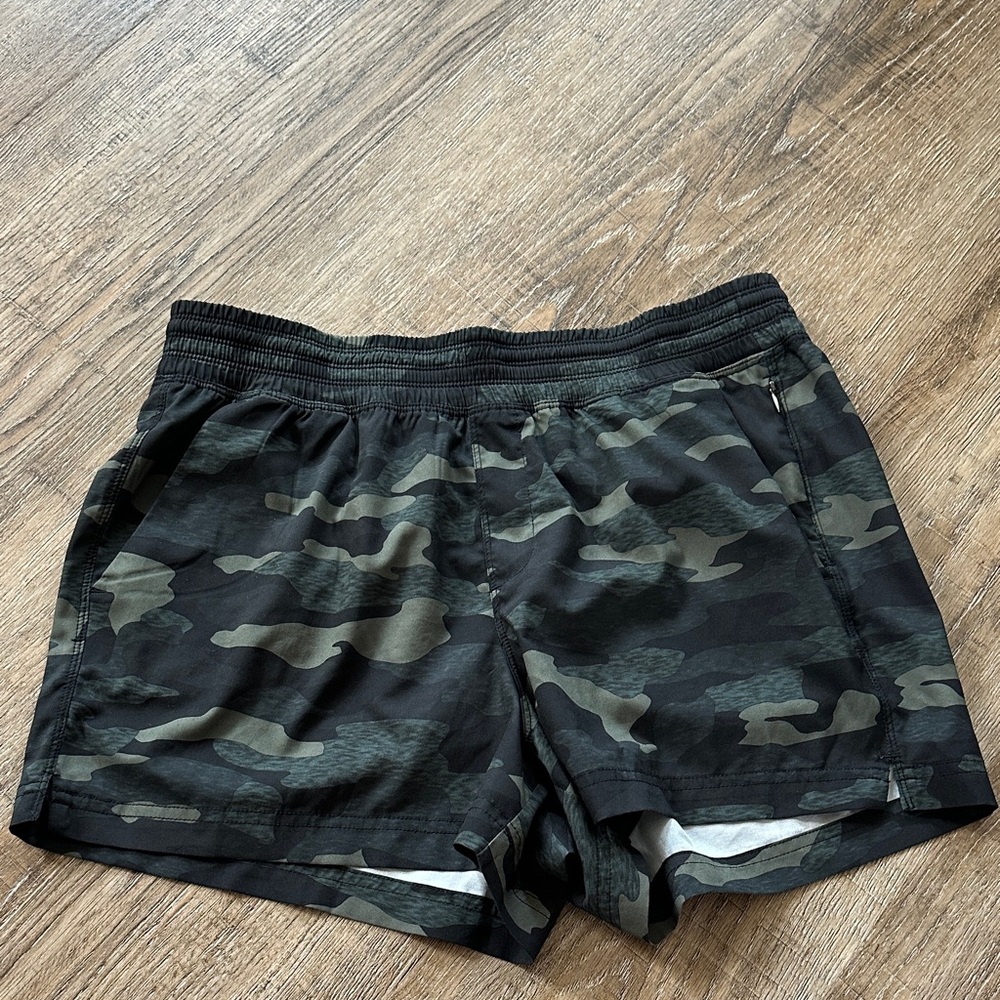 Old Navy Camo Athletic Shorts - Black and Green
